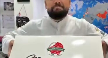 Vincenzo Abbate Pizzaiolo nuovo brand Ambassor Sorrentino Con Affetto Box